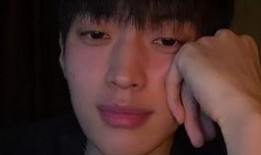 余庆伟爆料自己视频,背后真相引发热议