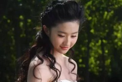 留言爆料刘亦菲视频,揭秘女神幕后生活瞬间