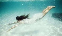 游泳队吃瓜爆料最新一期