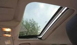 汽车天窗爆料怎么做的视频,跟随视频学习天窗安装全过程